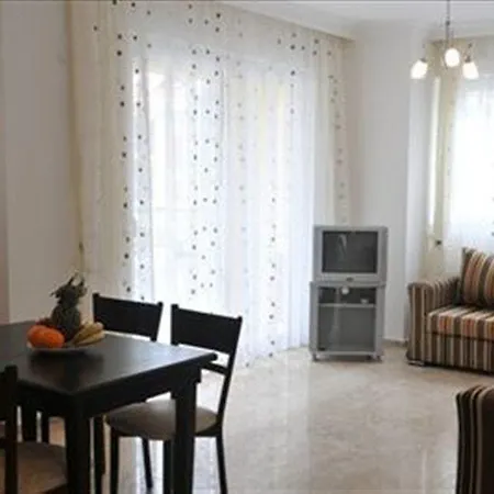 Hisar Garden Apartamento *